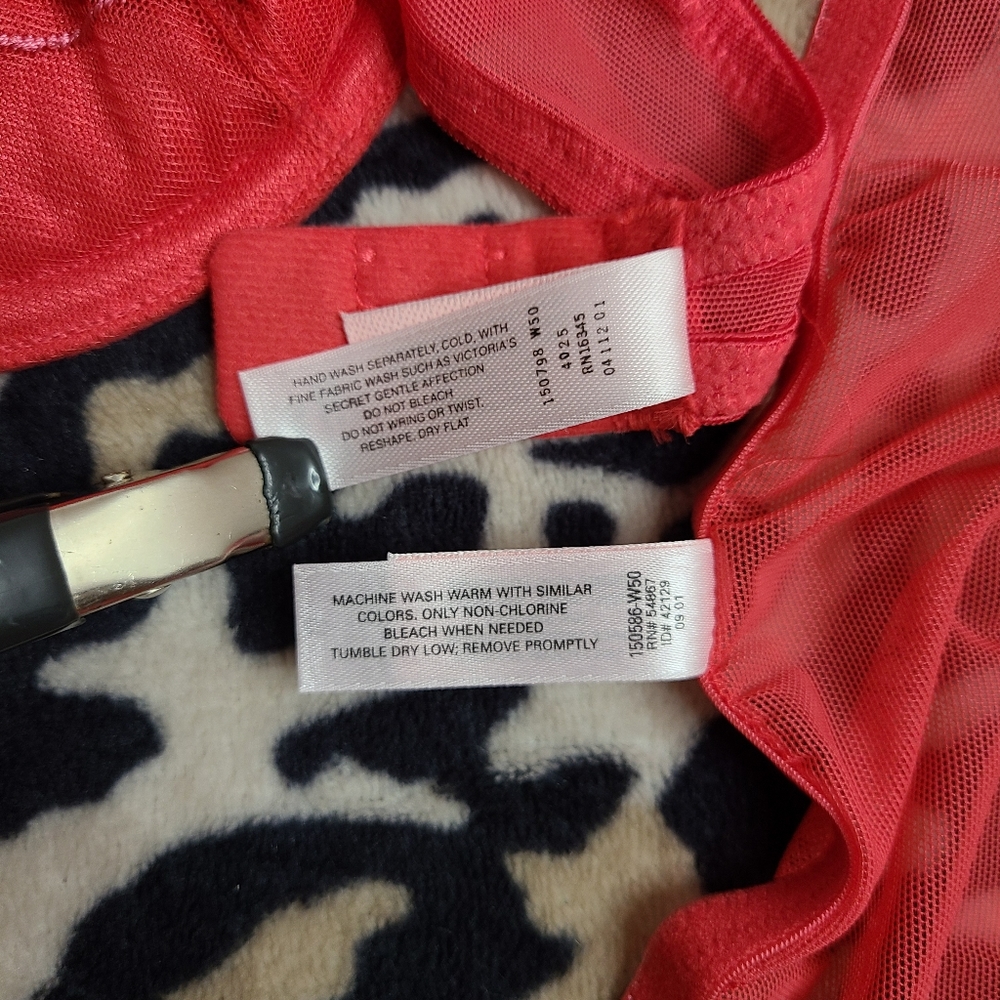 New Vintage Victoria's Secret Crazy Daisy Bra/ Panty Set 34C/sm 🌸 - Picture 10 of 11